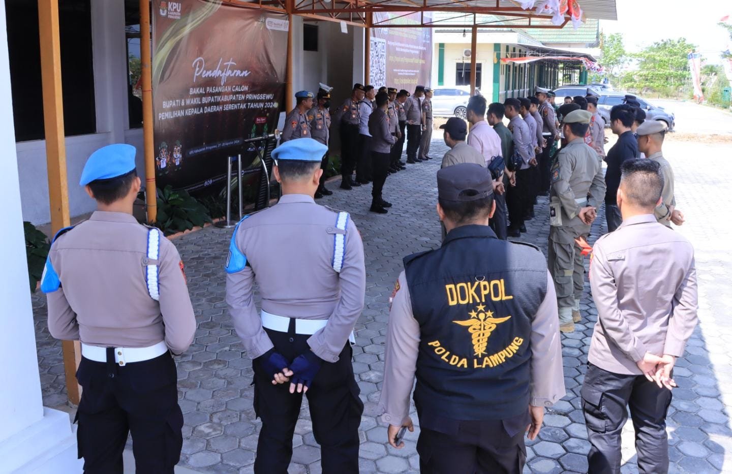 Pendaftaran Calon Kepala Daerah di Pringsewu Dikawal Ketat Polisi