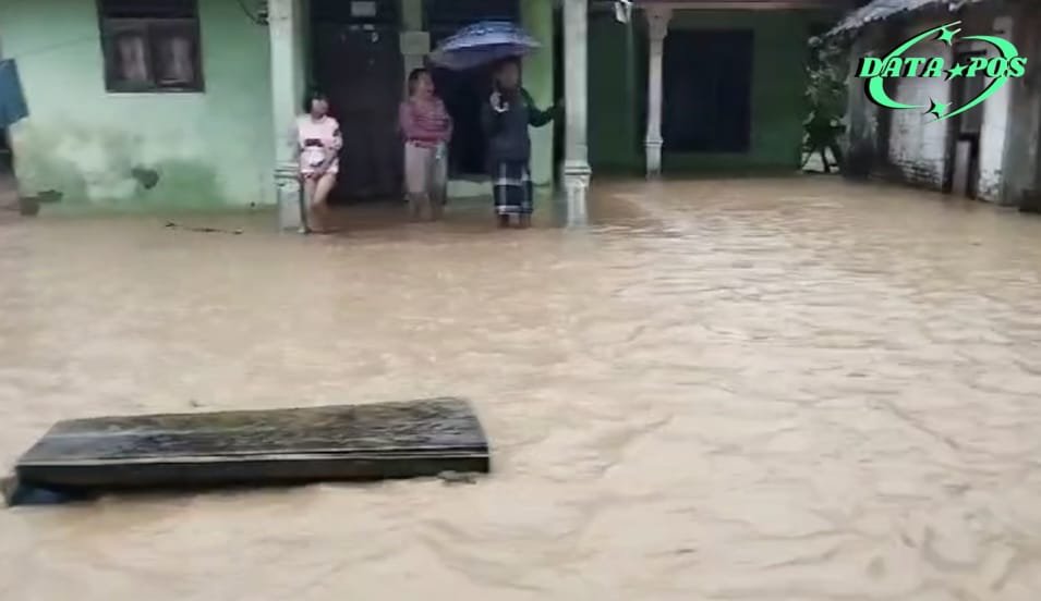 Banjir di Tanggamus Akibat Hujan Deras: Ratusan Rumah Terendam dan Jembatan Hanyut
