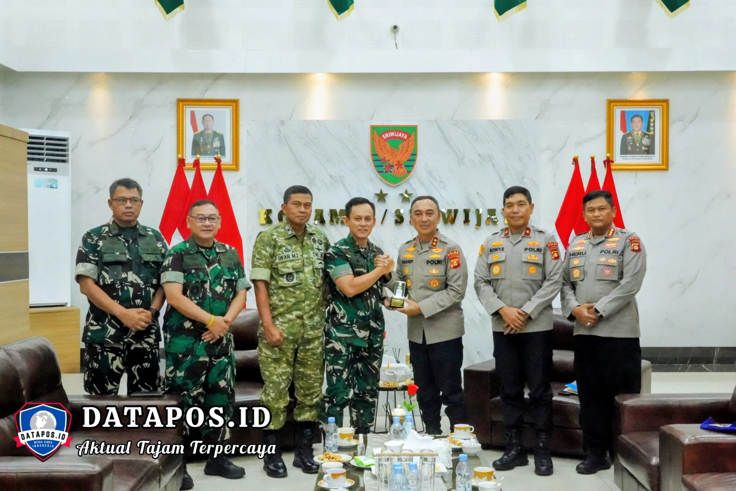 Kapolda Sumsel Kunjungi Markas Kodam II/Sriwijaya Perkuat Soliditas dan Sinergitas TNI-Polri.